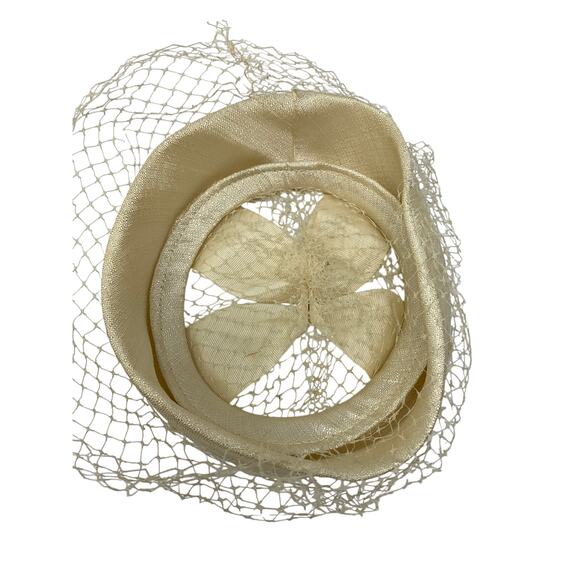 Vintage Ivory Fabric Hat Veil Bow Detail Womens Mid Century Cocktail main image 3